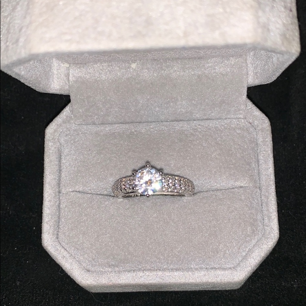 Sterling Silver Engagement Ring with 1 Carat CZ